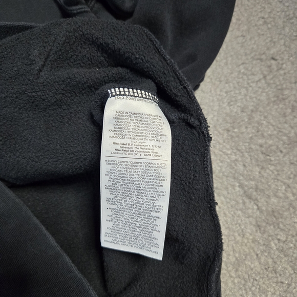 Jordan Black Hoodie with Red Jumpman Logo - Picture 8 of 9